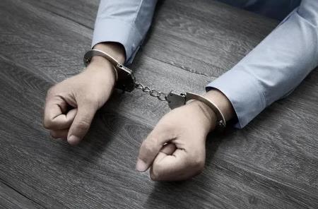 轻伤二级怎么判刑和赔偿多少钱