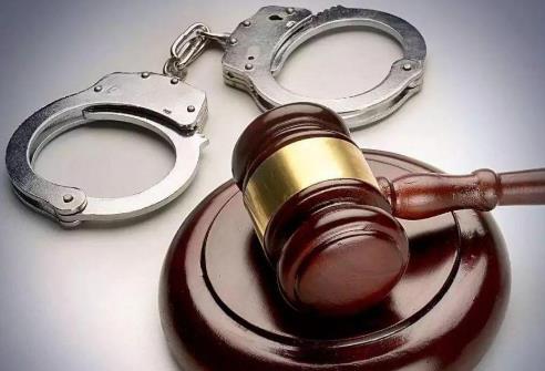 偷卖公司物料怎么判刑?
