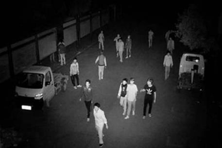 聚众斗殴未满十八岁怎么判?