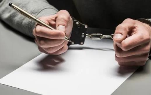 签订、履行合同失职被骗罪